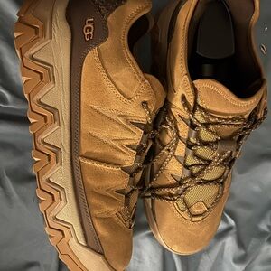UGG Men's Captrail Low